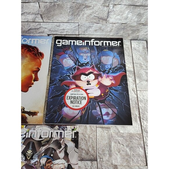 Lot Of 5 Game Informer Magazine Issues 281, 282, 283, 285, 286 - Picture 6 of 11